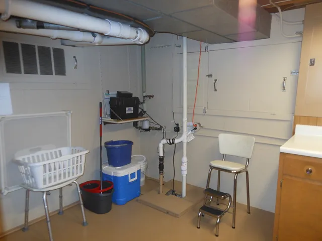 $329,900 | 1616 Heiden Avenue, Crest Hill, IL 60403