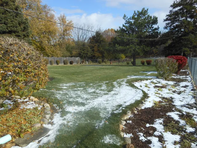 $329,900 | 1616 Heiden Avenue, Crest Hill, IL 60403