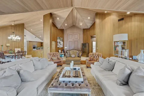 $1,495,000 | 425 Old Fm 224, Coldspring, TX 77331