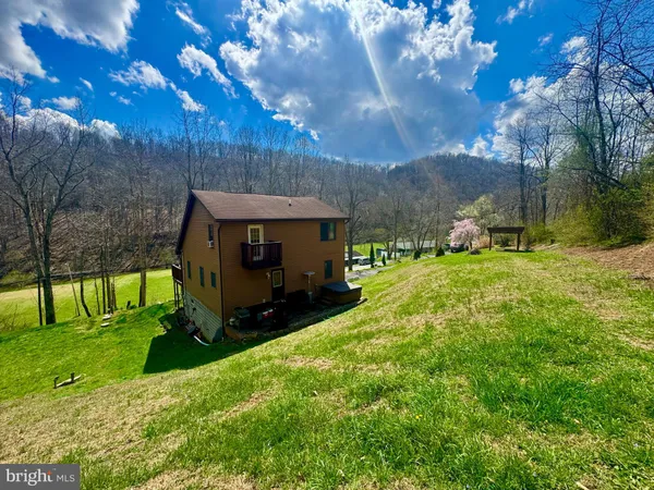 $249,900 | 672 Buffalo Brink Road, Mannington, WV 26582