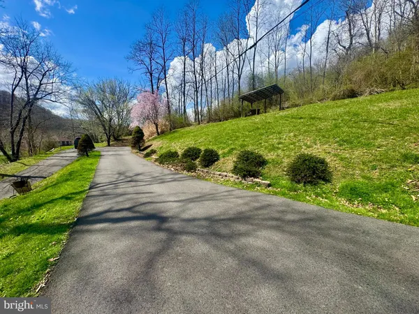 $249,900 | 672 Buffalo Brink Road, Mannington, WV 26582