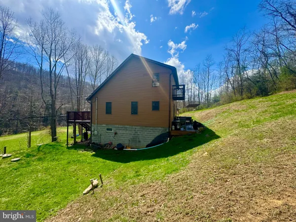 $249,900 | 672 Buffalo Brink Road, Mannington, WV 26582