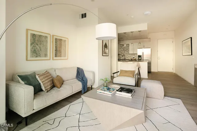 $695,000 | 124 West Colorado Street, Unit 307, Glendale, CA 91204