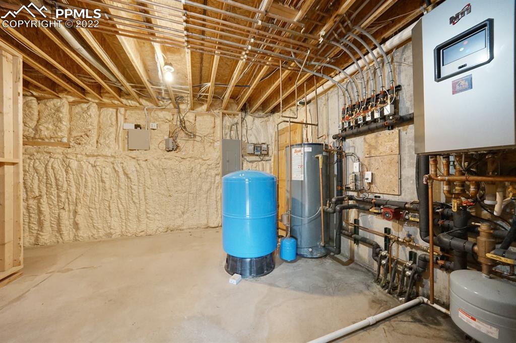 6900 Highway 24 Divide, CO 80814 - Photo 39 of 50 a view of a room with gym equipment