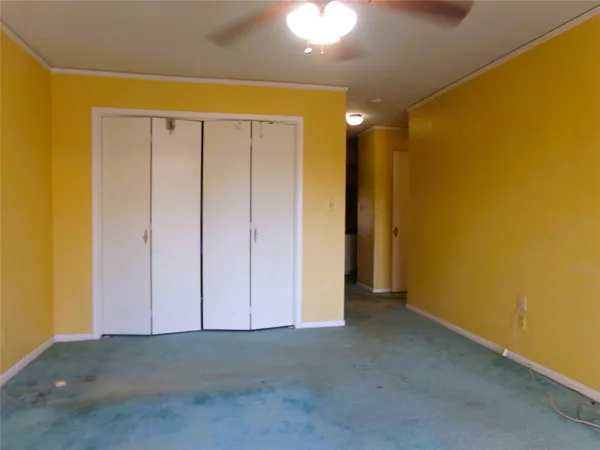 $339,000 | 605 South Summit Street, Weimar, TX 78962