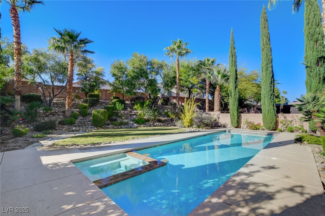 4225 Terrapin Mountain Avenue Las Vegas, NV 89129 - Photo 3 of 56