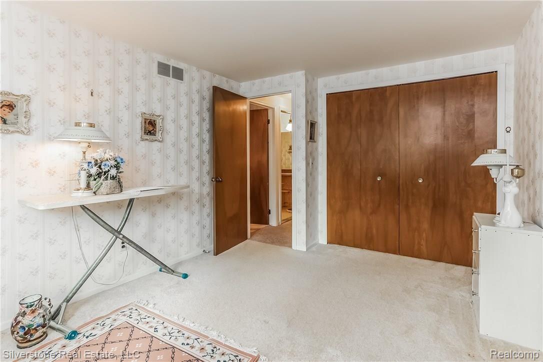 747 Rutgers Road Rochester, MI 48309 - Photo 27 of 49 027-2921672-large.jpg