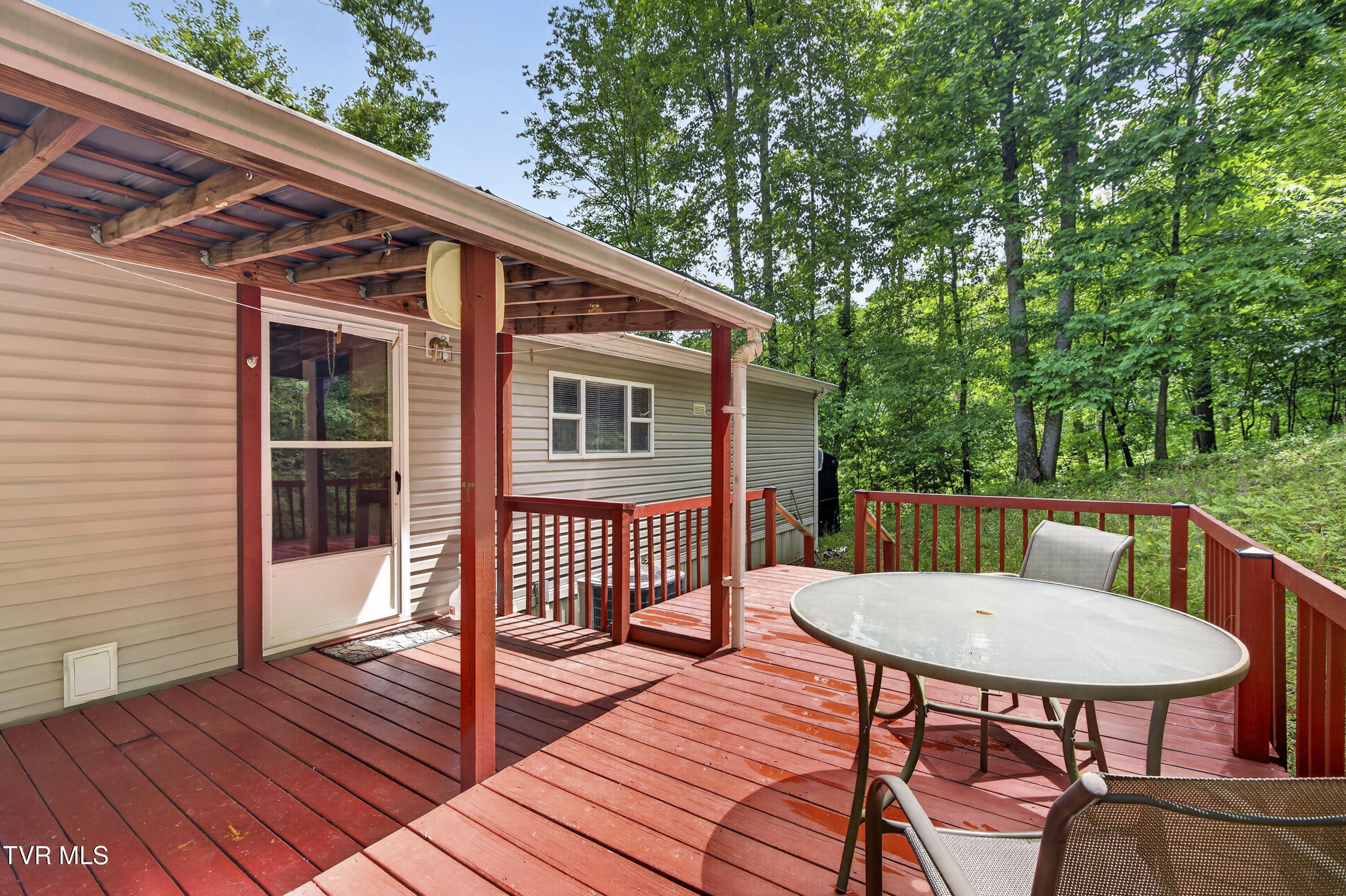 25534 Whitaker Hollow Road Abingdon, VA 24211 - Photo 21 of 25 25534-Whitaker-Hollow-Abingdon-VA Matt-S