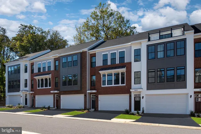 $3,850 | 7412 Rocky Creek Terrace, Annandale, VA 22003