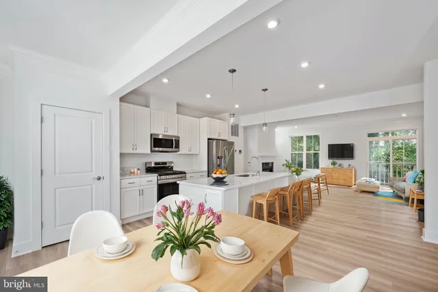 $3,850 | 7412 Rocky Creek Terrace, Annandale, VA 22003