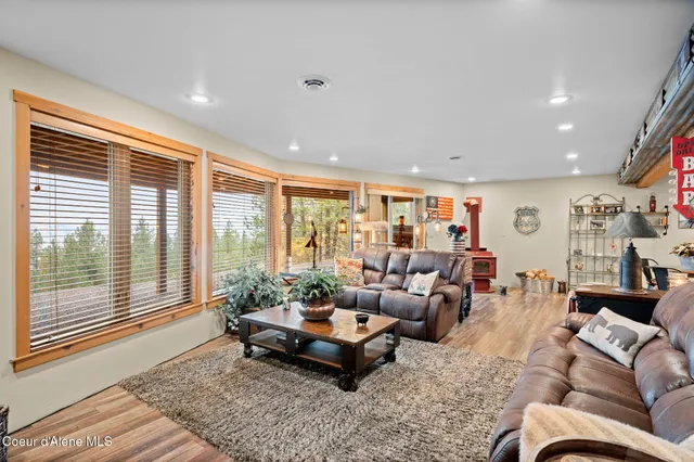 $1,495,000 | 2094 East Driftwood Heights Drive, Harrison, ID 83833