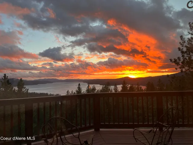 $1,495,000 | 2094 East Driftwood Heights Drive, Harrison, ID 83833