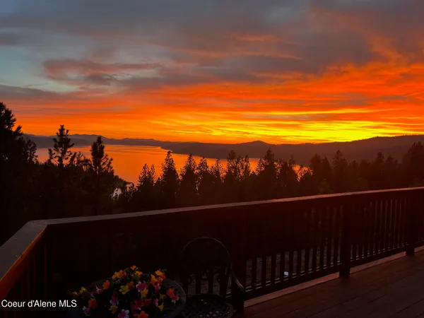 $1,495,000 | 2094 East Driftwood Heights Drive, Harrison, ID 83833