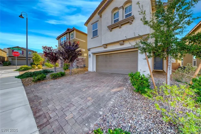 $560,000 | 2569 Boboviste Street, Henderson, NV 89044