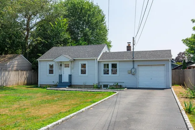 a house view with a outdoor space
