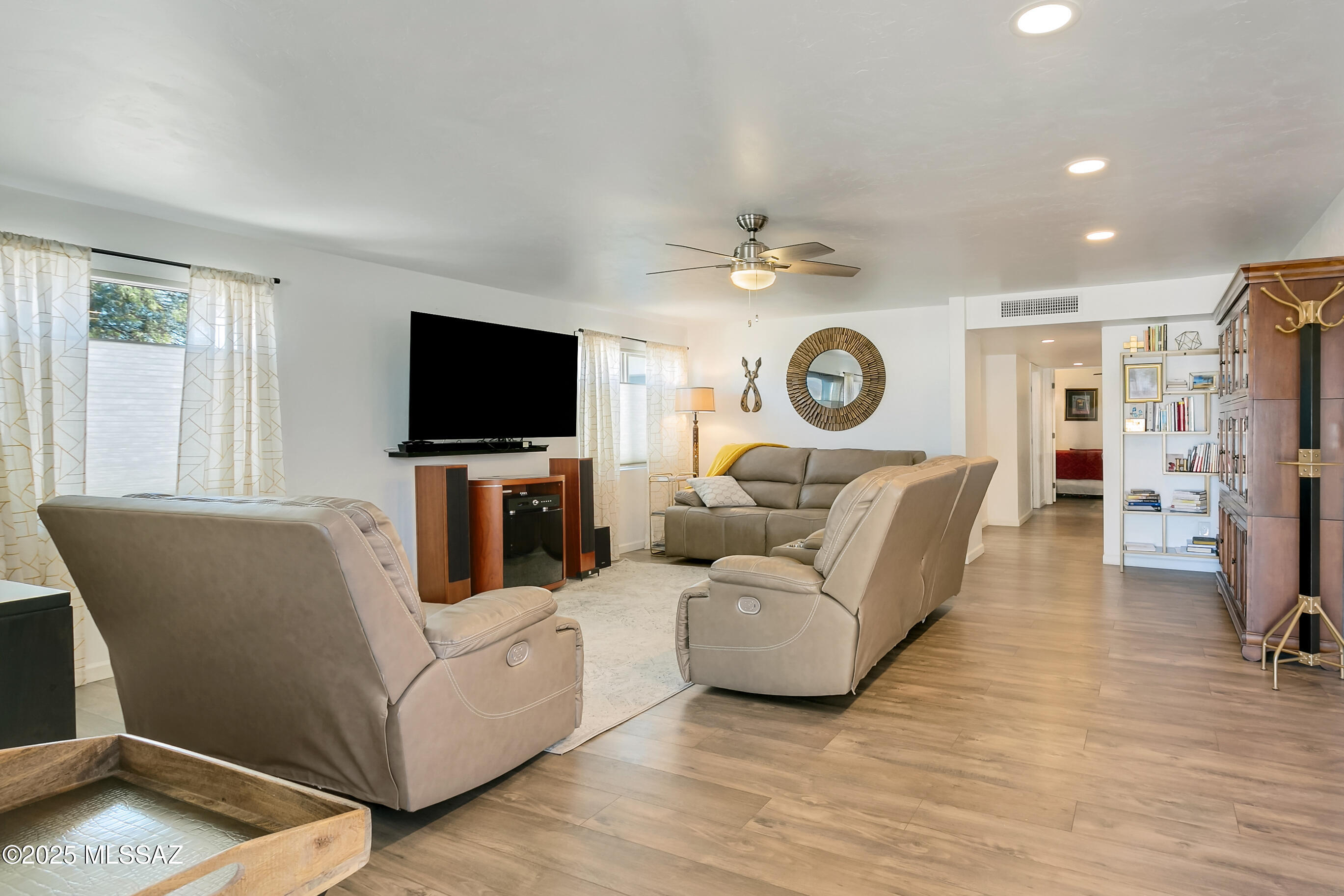 3402 East Kleindale Road Tucson, AZ 85716 - Photo 2 of 32 Gallery Image 2