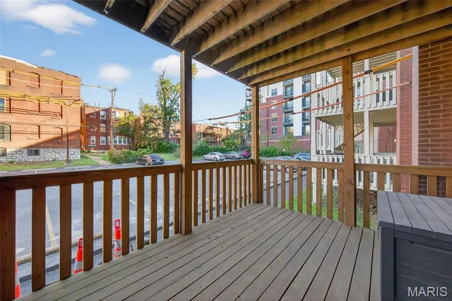 $190,000 | 5559 Pershing Avenue, Unit 1F, St. Louis, MO 63112