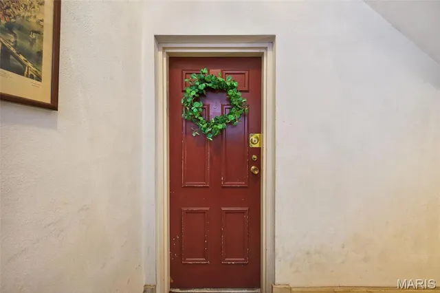 $190,000 | 5559 Pershing Avenue, Unit 1F, St. Louis, MO 63112