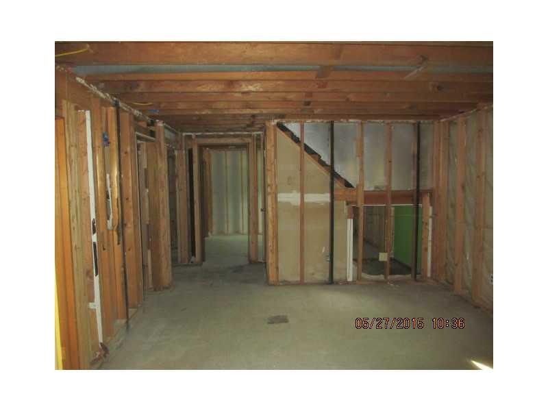 9943 Montery Road Indianapolis, IN 46235 - Photo 12 of 14 Gallery Image 12