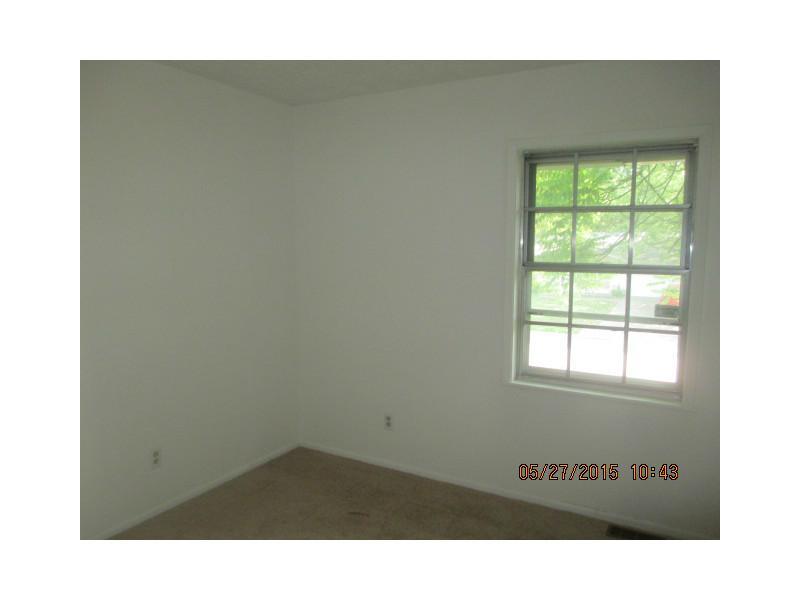 9943 Montery Road Indianapolis, IN 46235 - Photo 10 of 14 Gallery Image 10