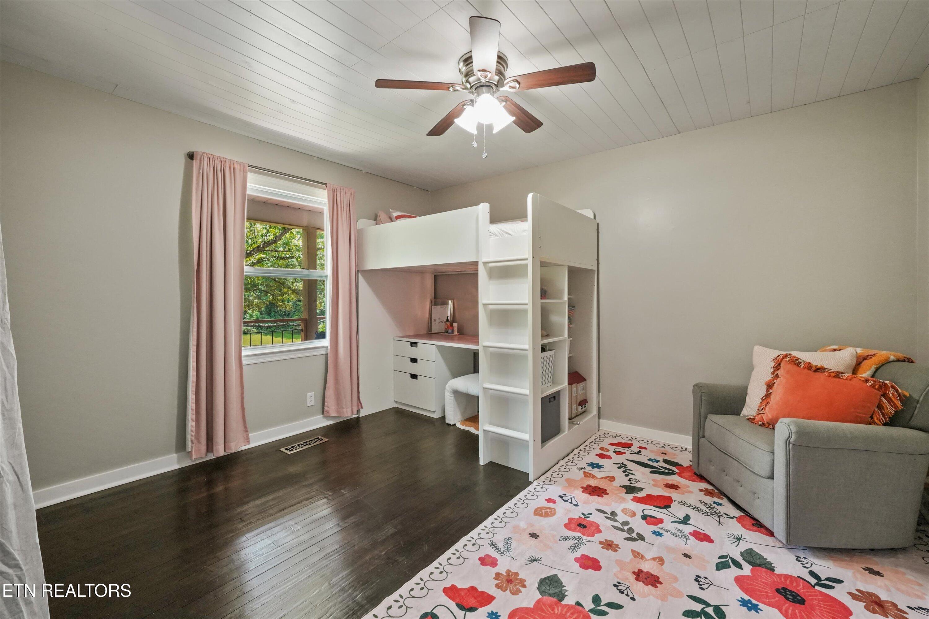 6315 Babelay Road Knoxville, TN 37924 - Photo 19 of 33 Bedroom 2