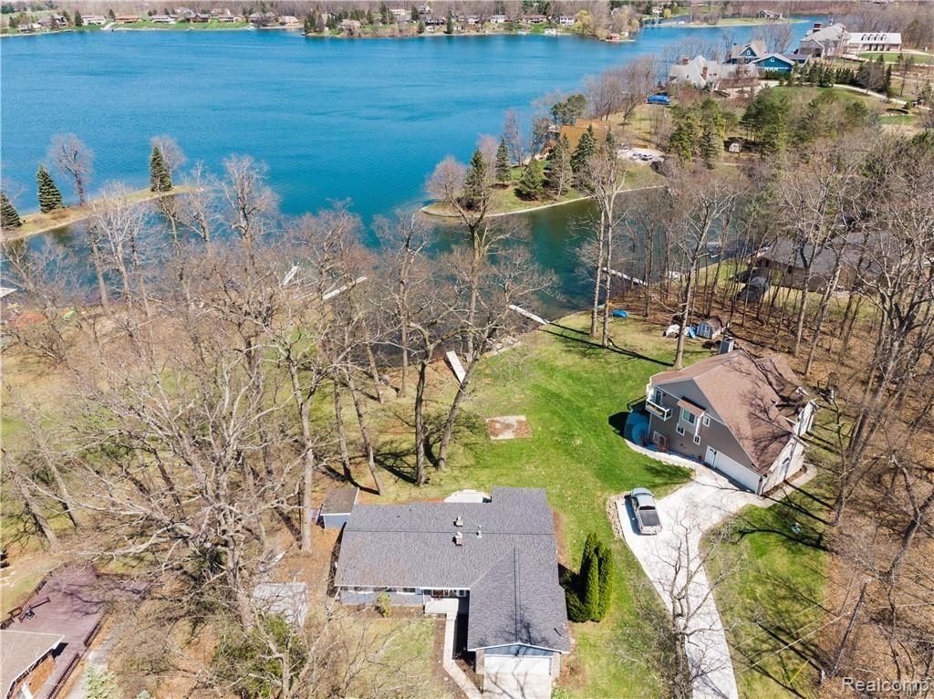 9477 Ridge Road Goodrich, MI 48438 - Photo 19 of 22 DJI_0021.jpg