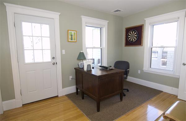 47 Russell Road, Unit 2 Somerville, MA 02144 - Photo 6 of 18 Gallery Image 6