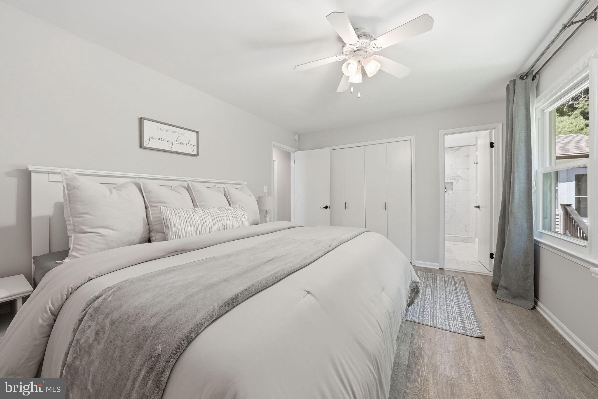1811 Cranberry Lane Reston, VA 20191 - Photo 16 of 36 Serene Primary Bedroom with En-Suite Bathroom