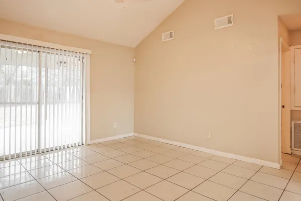 $1,550 | 2007 Deerhurst Lane, Houston, TX 77088