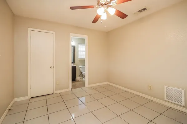 $1,550 | 2007 Deerhurst Lane, Houston, TX 77088