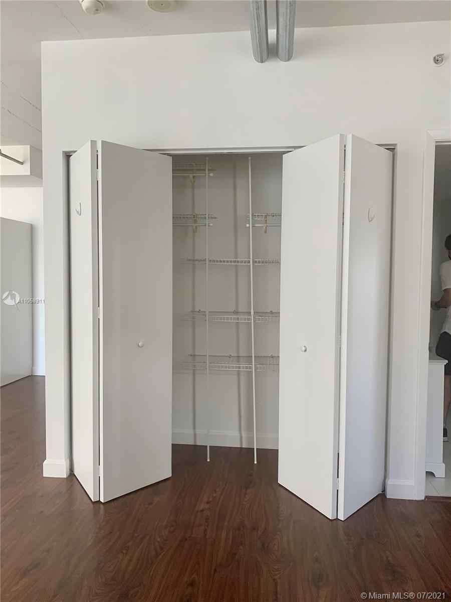 690 Southwest 1st Court, Unit 2730 Miami, FL 33130 - Photo 5 of 13