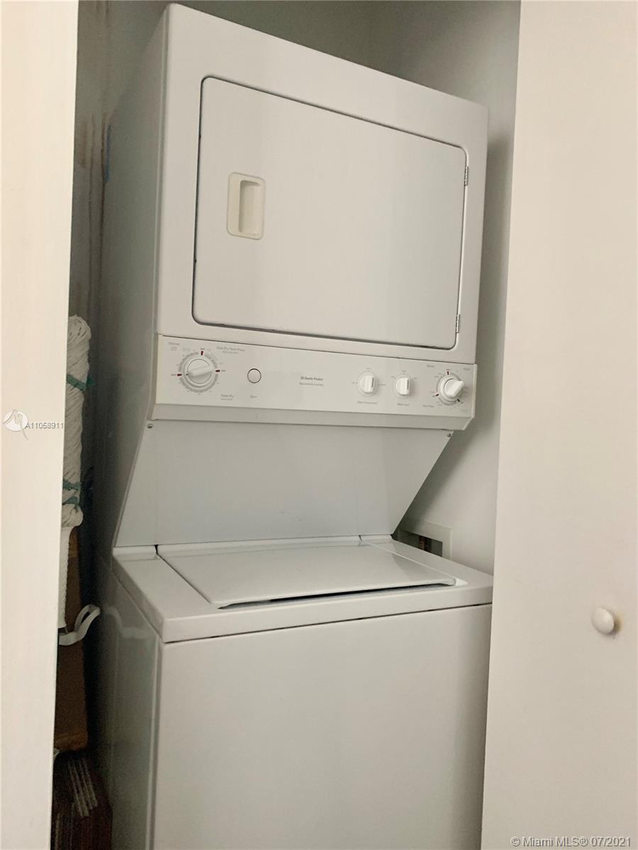 690 Southwest 1st Court, Unit 2730 Miami, FL 33130 - Photo 9 of 13