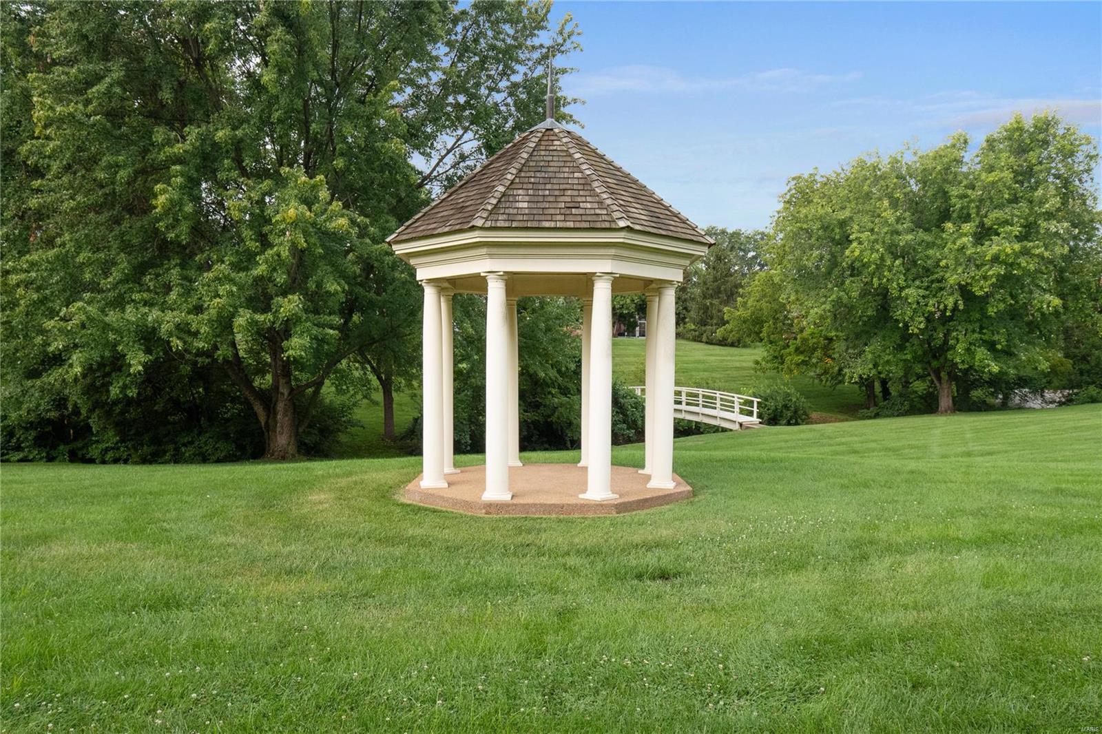 4 Woodbridge Mnr Road St. Louis, MO 63141 - Photo 51 of 57