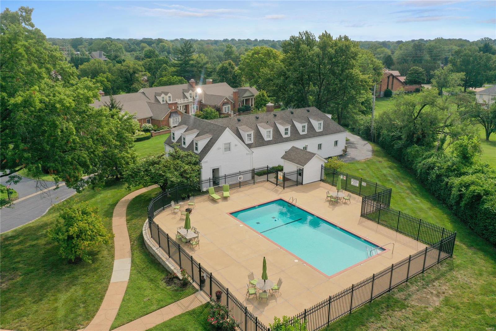 4 Woodbridge Mnr Road St. Louis, MO 63141 - Photo 55 of 57