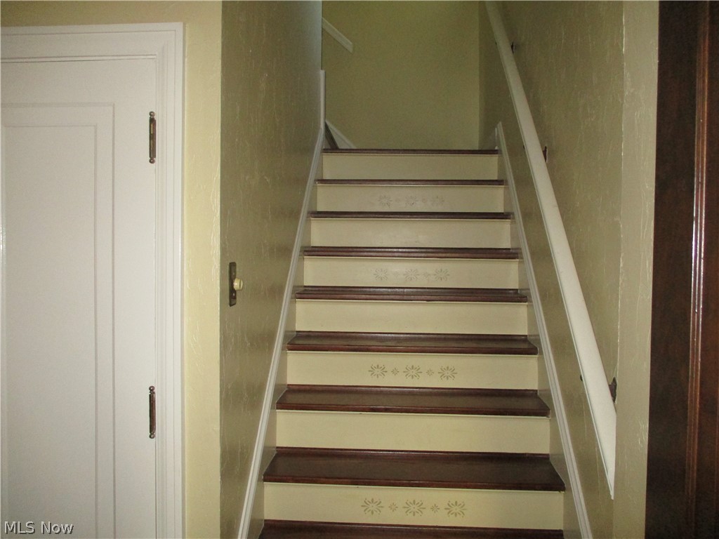 192 Wolcott Road Akron, OH 44313 - Photo 13 of 34