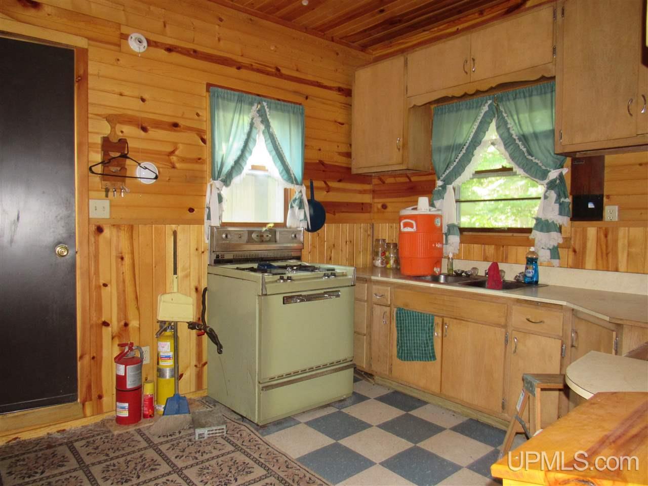 14650 Tracy Lake Road Covington, MI 49919 - Photo 12 of 44 Gallery Image 12