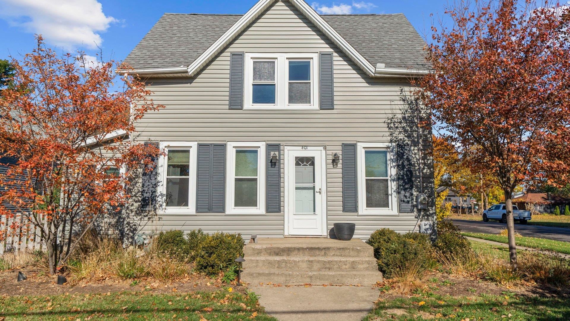 401 West 3rd Street Byron, IL 61010 - Photo 39 of 43 a view of a house with a yard