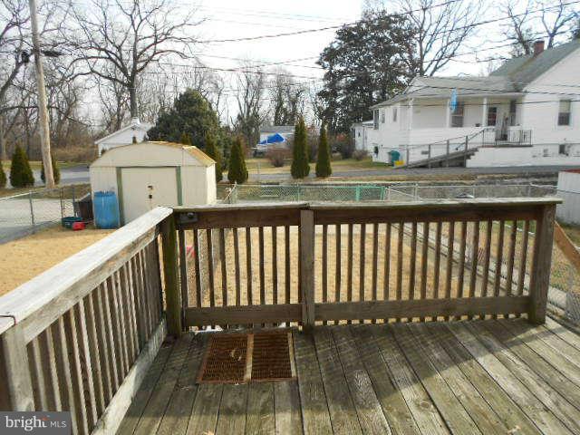 325 Leeanne Road Baltimore, MD 21221 - Photo 3 of 22 Exterior (Rear)