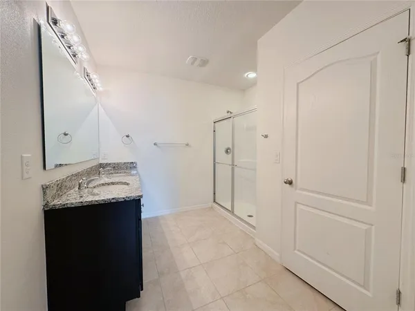 a view of a garage room