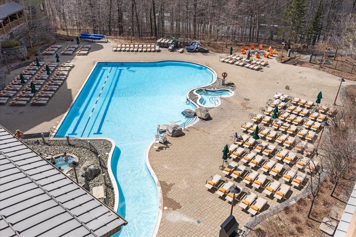 7412 Mountain Road, Unit 301 #406 Stowe, VT 05672 - Photo 37 of 44