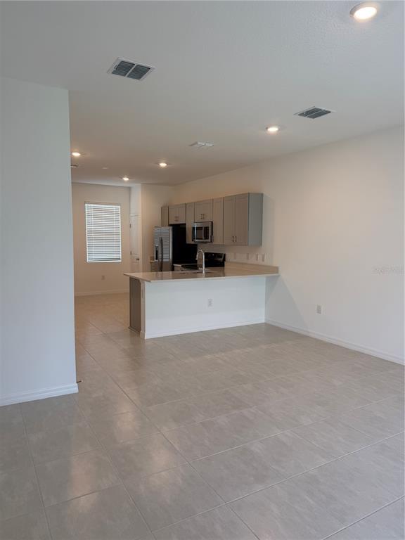 2882 Skyline Loop Kissimmee, FL 34758 - Photo 2 of 31