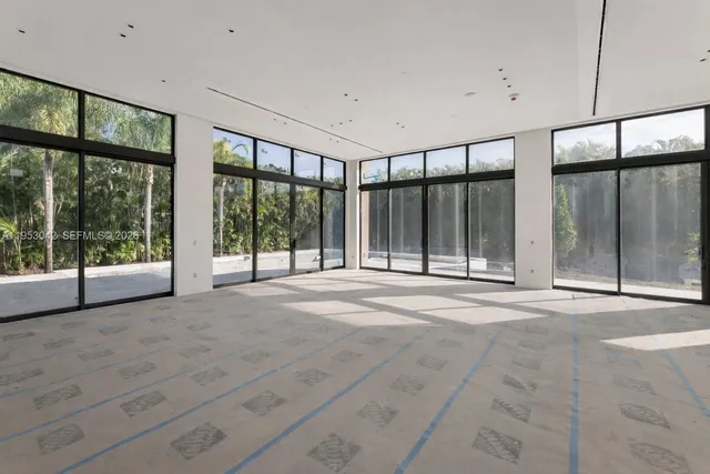 $11,950,000 | 5825 Southwest 111th Terrace, Pinecrest, FL 33156