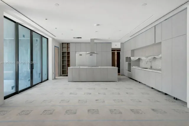 $11,950,000 | 5825 Southwest 111th Terrace, Pinecrest, FL 33156