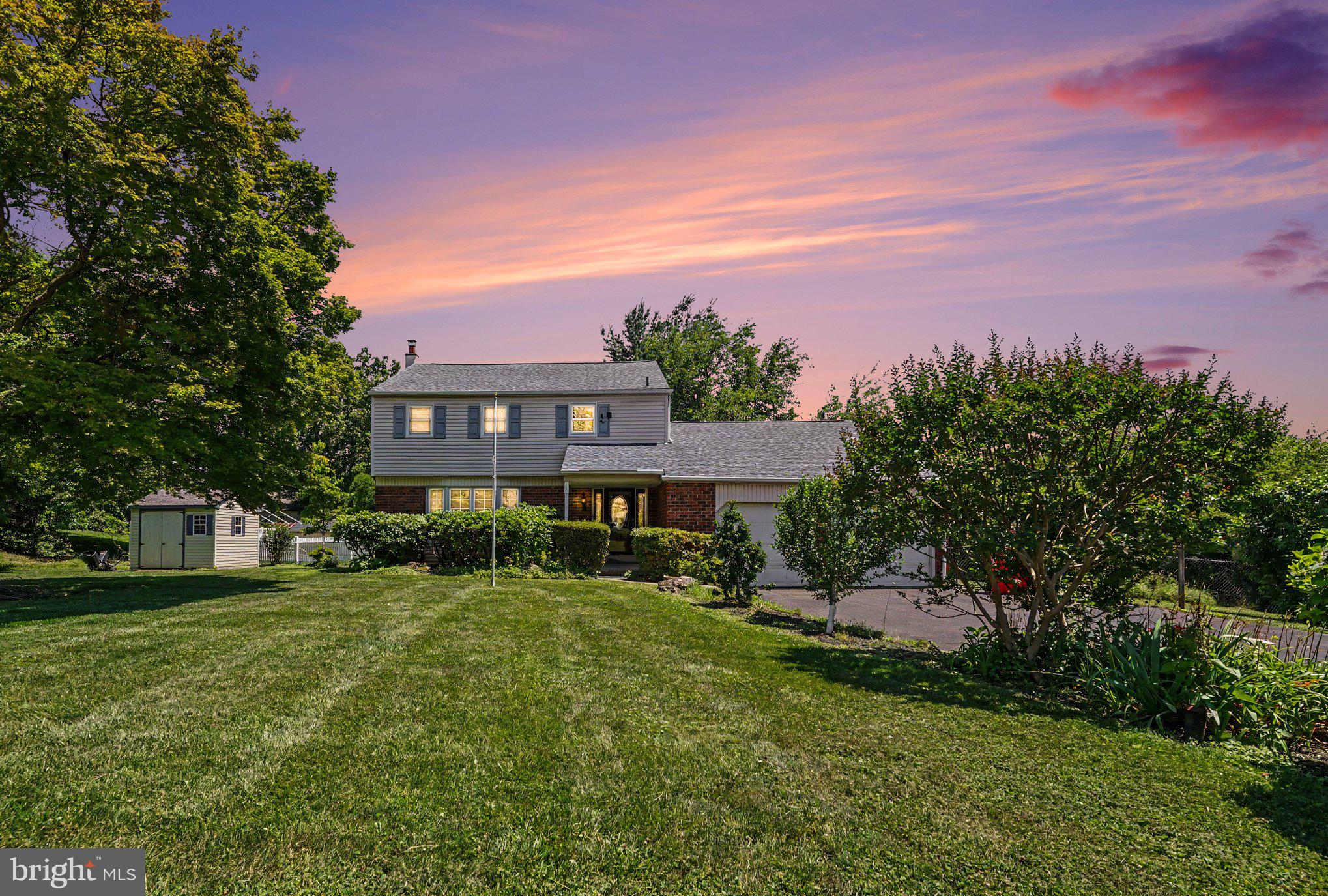 524 Highgate Road Norristown, PA 19403 - Photo 2 of 28
