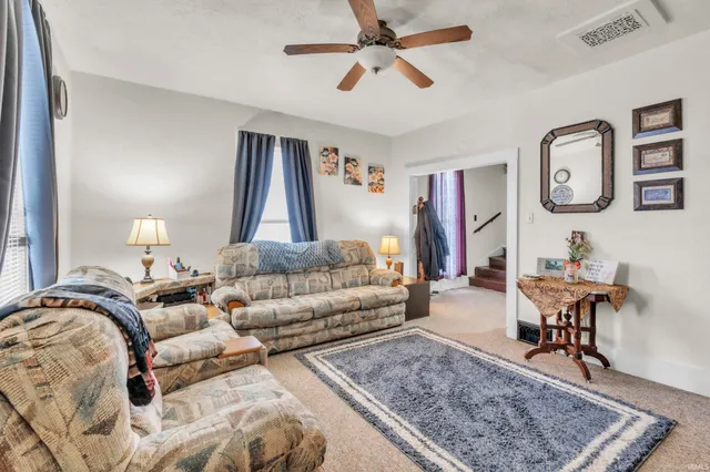 $200,000 | 215 North York Street, Albion, IN 46701