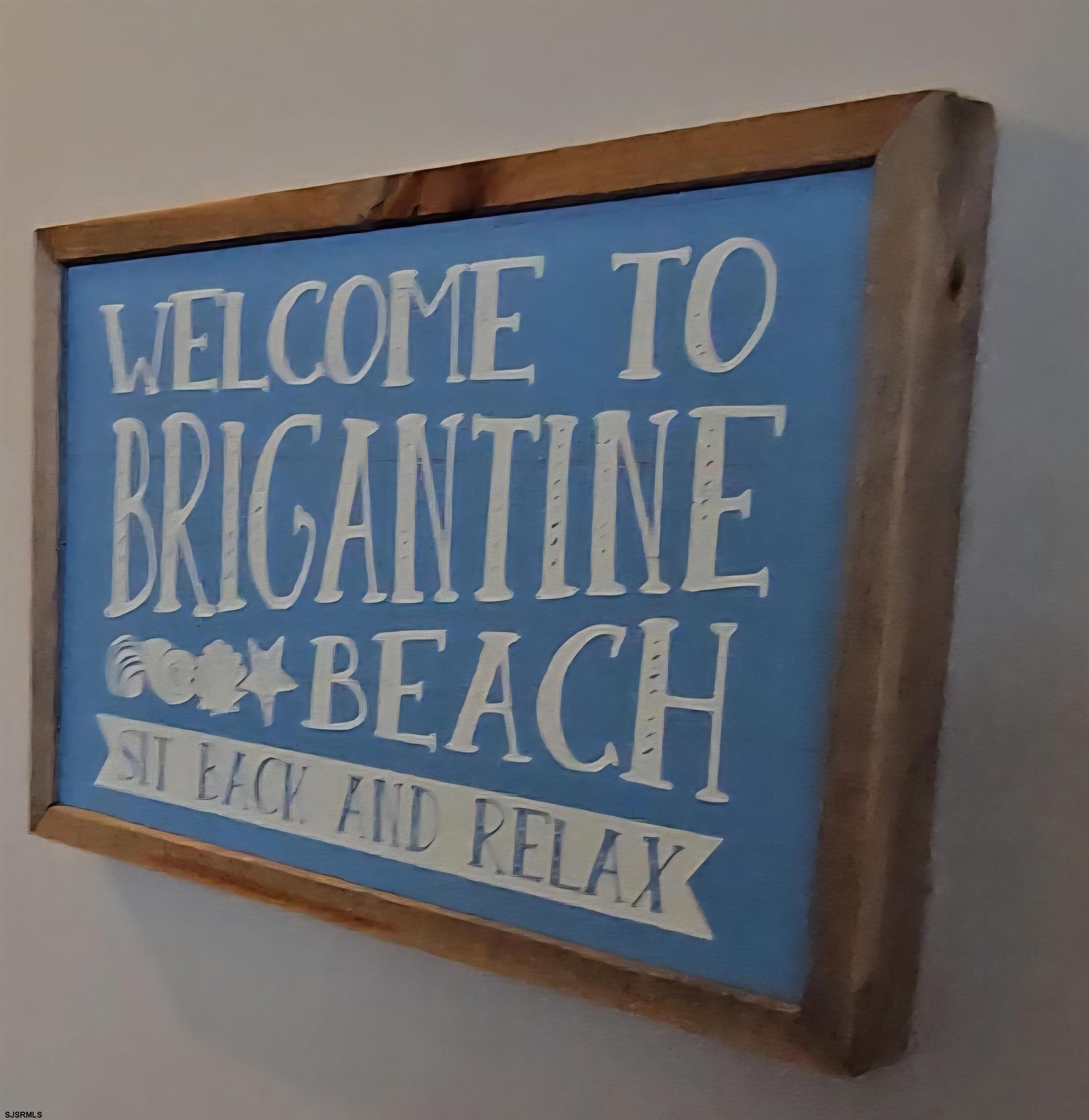 518 Casa Drive, Unit SUMMER RENTAL Brigantine, NJ 08203 - Photo 15 of 19 a close up of a street sign