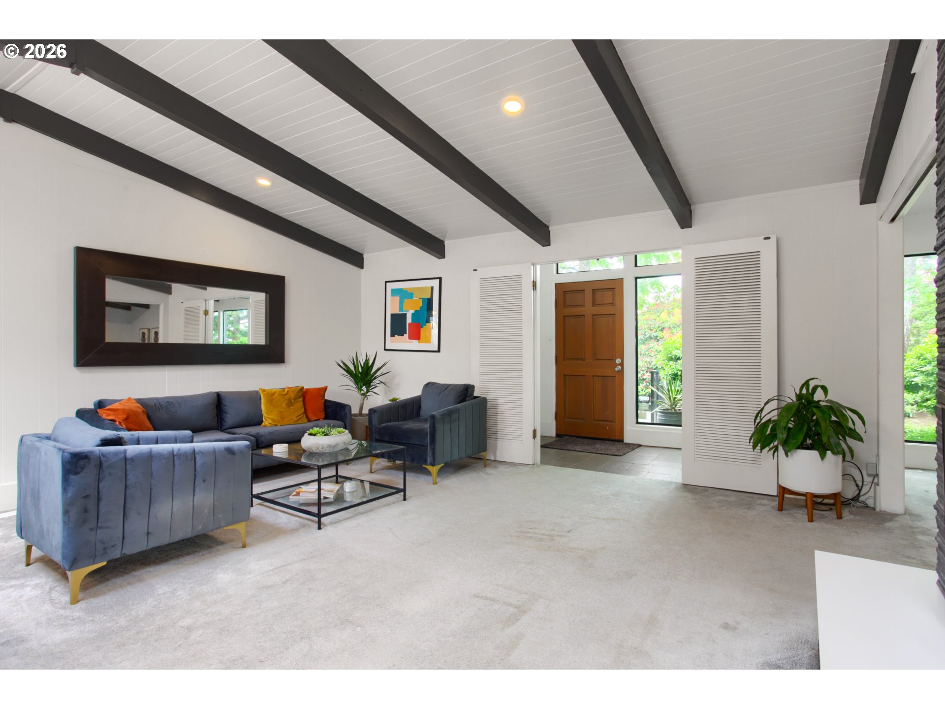 6255 Southwest Old Scholls Ferry Road Portland, OR 97223 - Photo 4 of 30 Entrance/Foyer