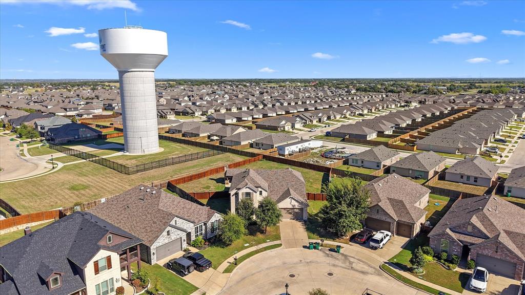 2044 Longbridge Road Forney, TX 75126 - Photo 32 of 40 Additional content