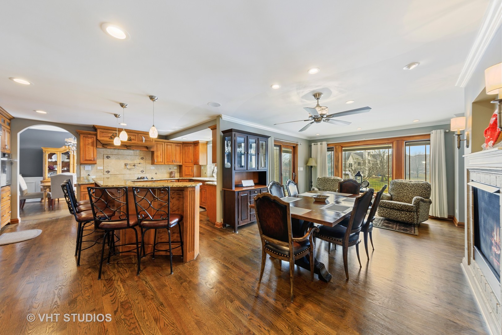 3776 Celeste Lane Naperville, IL 60564 - Photo 14 of 42