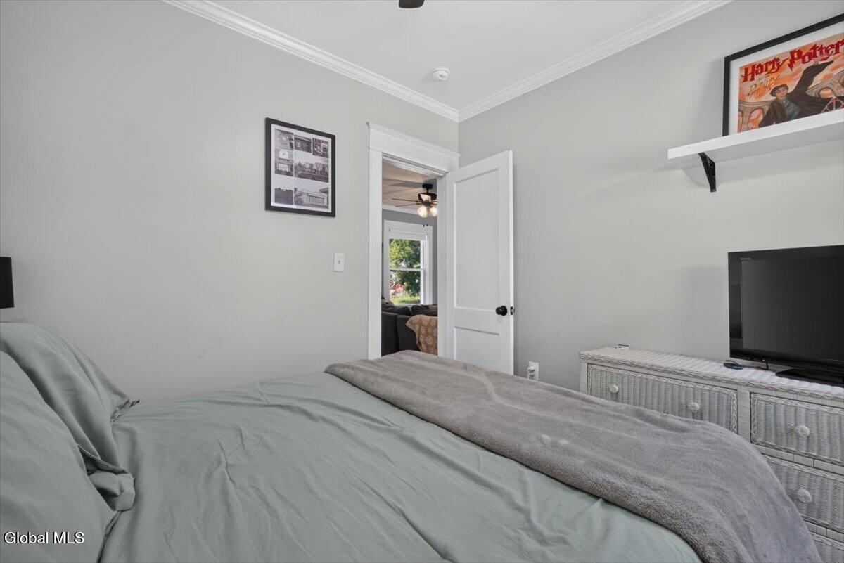 124 Gifford Road Schenectady, NY 12304 - Photo 19 of 36 06-DSC01786